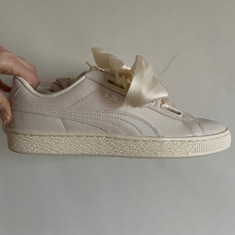 Puma ribbon lace basket sneakers. New in box